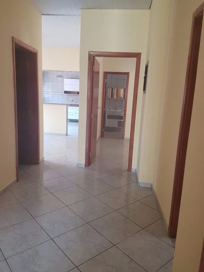 Alugo Casa