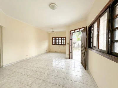Casa com 75 m2 - Forte - Praia Grande SP
