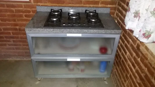 Fogão de Cinco Boca Continental com Tampão de Granito