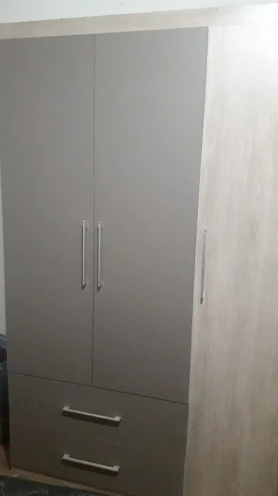 Guarda Roupa Semi Novo
