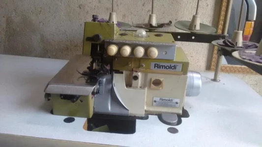 Máquina Interloque Rimoldi