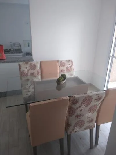 Mesa de Jantar em Vidro