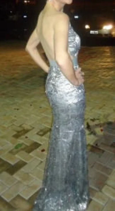 Vestido de Festa, Todo em Paet�s, Perfeito para Formatura, Leve Calda, na Cor Prata