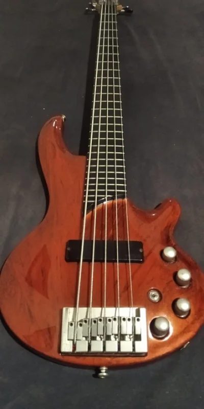 Contra Baixo 5c Cubow Bass Modelo único