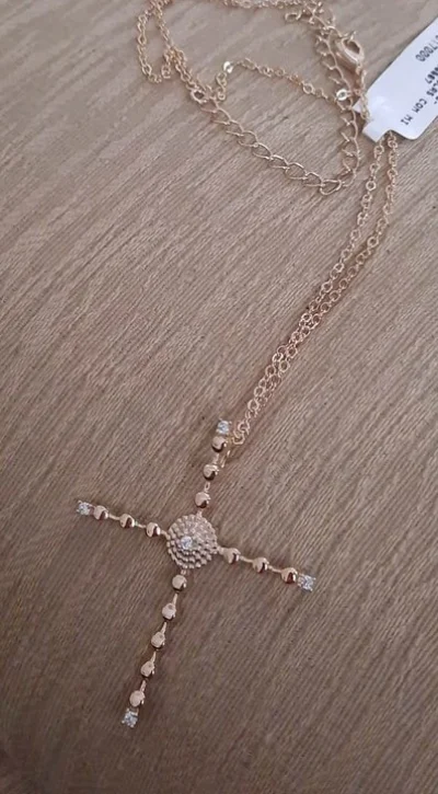 Crucifixo de Bolas Finas com Miolo e Diamante