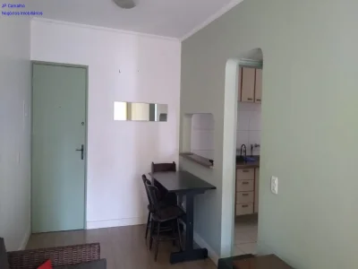 Charmoso Apartamento Localizado em Rua Tranquila do Itaim Bi