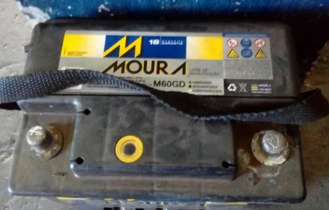 Bateria Moura Seminova