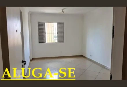 Alugo Casa em Bangu