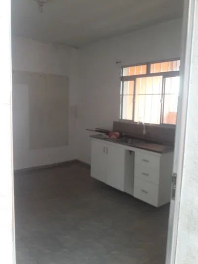 Aluga-se Casa em Guarulhos