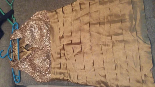Lindo Vestido Dourado de Festa