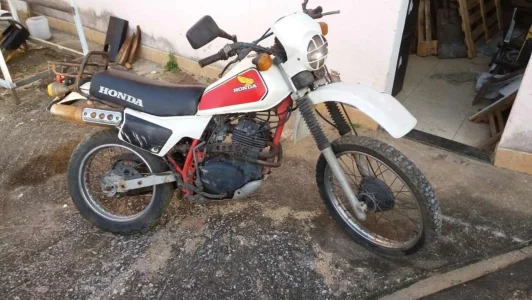 Moto Honda 250 R Ano 1983