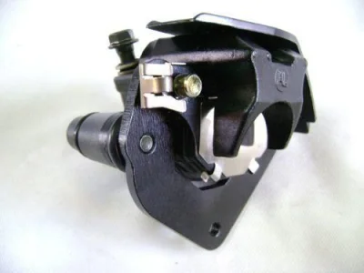 Pinça de Freio Dianteira Suzuki Yes/intruder 125 Nova