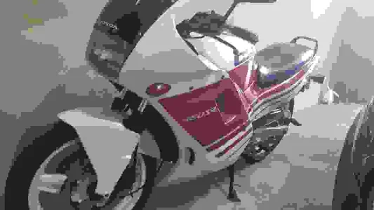 Honda CBR 450 Sr 1990