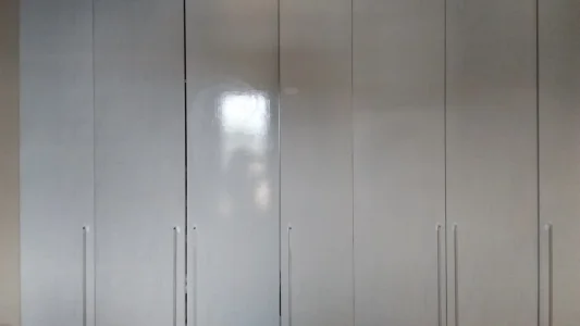 Vendo Armário Branco Lindo 7 Portas