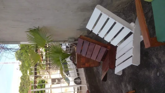 Vendo Cadeiras de Praia,piscina,jardim e Varanda