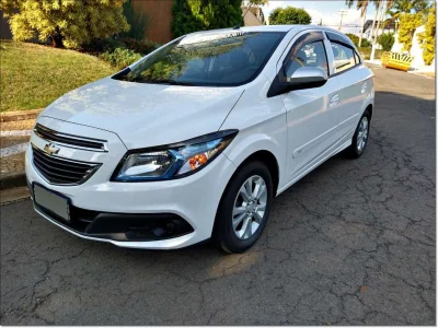GM Chevrolet Onix Lt 2014 Completo e Impecavel