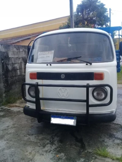 Vendo/troco Kombi Ano 96 em ótimo Estado Bem Conservada Urgente