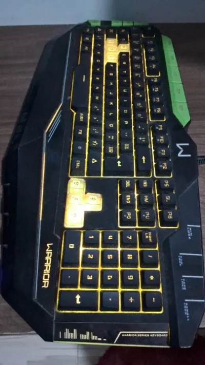 Teclado 7 Cores Led R$ 100