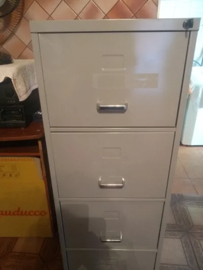 Gaveteiro de Aço