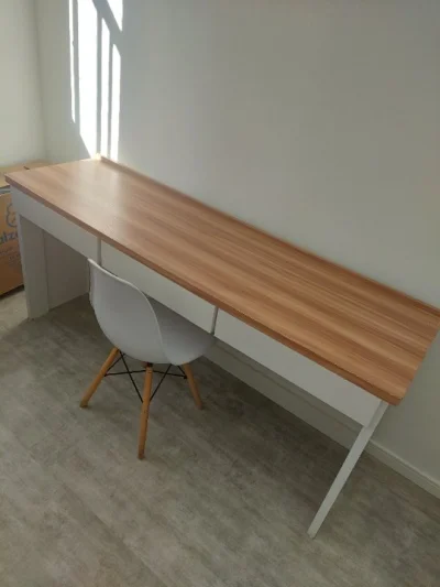 Mesa em Pdf com Três Gavetas