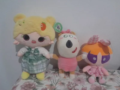 Brinquedos de Pelúcias de Diversos Personagens