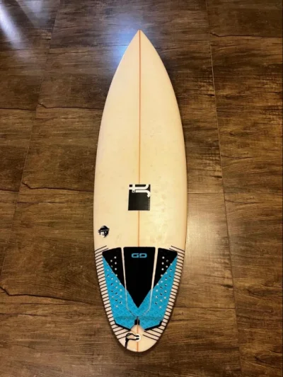 Prancha de Surf 5,4” em ótimo Estado