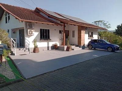 Alugo - Suíte Mobiliado Centro Pomerode (sc)