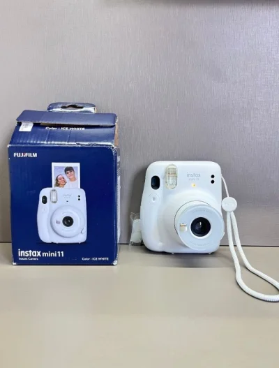 Polaroid Fujifilm Instax Mini 11