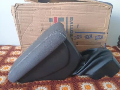 Apoio de Braço para Carro