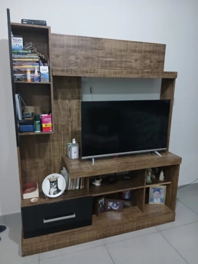 Estante de Sala