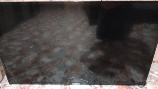 Vendo TV 43 Polegadas