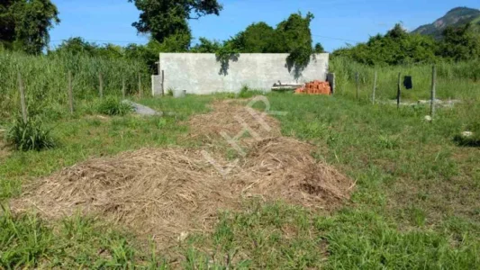 Terreno com 363 m2 em Maricá - São José do Imbassaí por 39.9 Mil à Venda