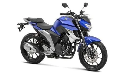 Moto Yamaha Fazer