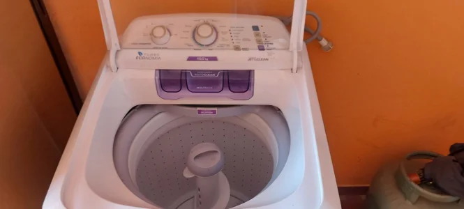 Vendo Máquina de Lavar