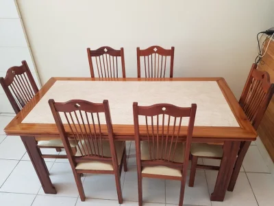Mesa com 6 Cadeiras