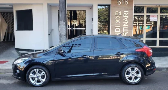 Ford Focus única Dona