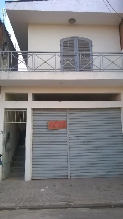 Imóvel com 3 Casas e Garagem Aceito Carro