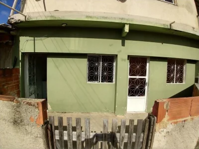 Alugo Casa