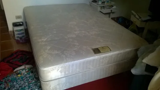 Cama Americana Semi Nova