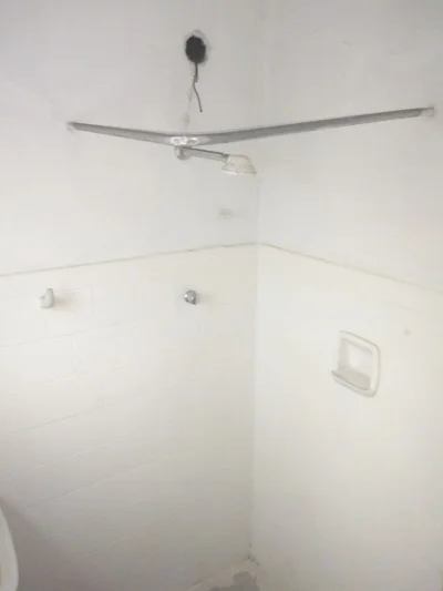 Aluguel Apartamento em Pilares de 1 Quarto - Apto 301