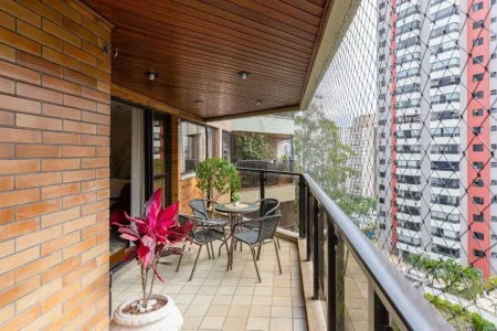 Apartamento de Alto Padrão em uma das Melhores Ruas do Panam