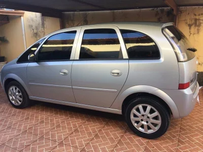 Vendo Meriva 2010 Completa
