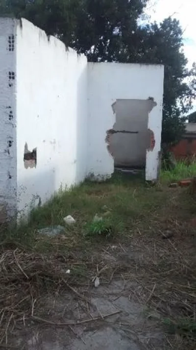 Vendo Terreno em Maramabaia