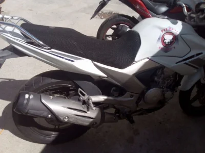 Fazer 250 Ys Branca em ótimo Estado,