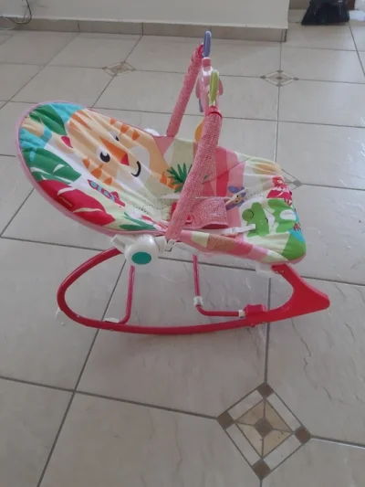 Cadeira Bebê Balanço Vibra e Musical Fisher Price