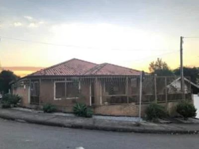 Casa Térrea - Ampla e Arejada