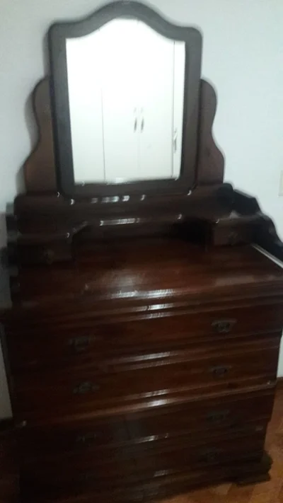 Comoda Vintage de Madeira com Espelho