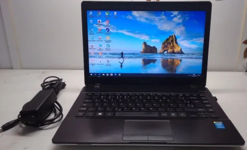 Notebook Samsung Intel Core I5 8gb 1tb Ativ Book 3 14' Windows 10.1 Branco e Preto