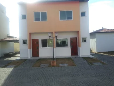 Casa Dúplex em Horizonte - CE