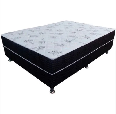 Cama Box 2 Meses de Uso Novíssima